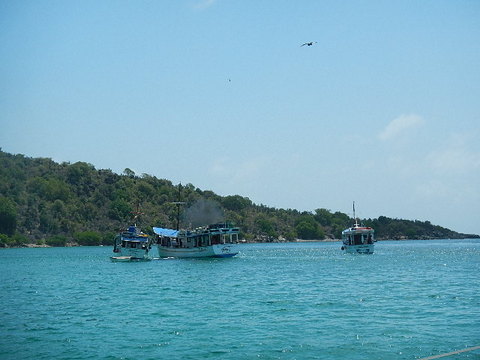 3-a-fishing-boats