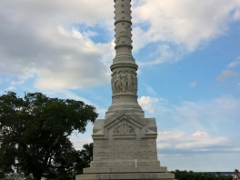 Yorktown-Victory-Monument
