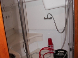 Beer-boat-shower